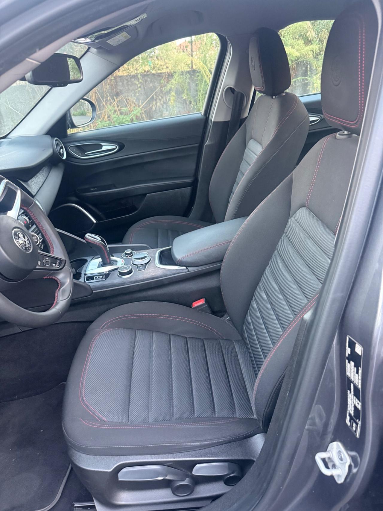 Alfa Romeo Giulia 2.2 Turbodiesel 160 CV AT8 Sprint