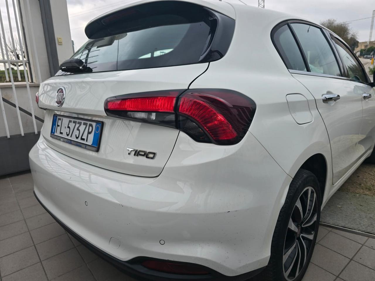 Fiat Tipo 1.6 Mjt S&S 5 porte S-Design