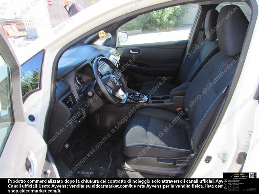 NISSAN Leaf Tekna 40 kWh-Elettrica-20.000 Km