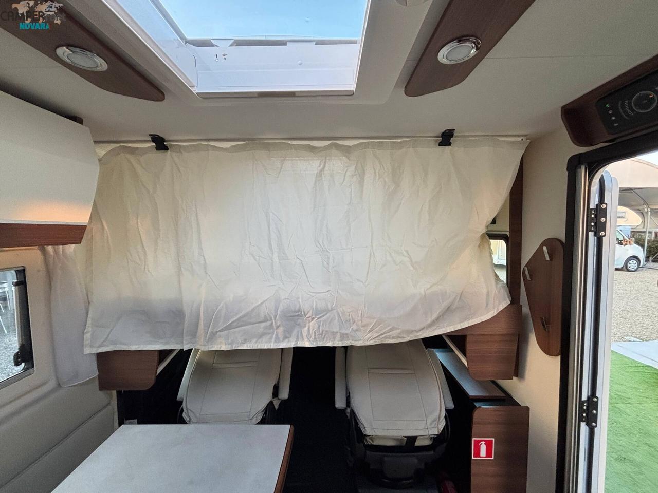 RAPIDO C55i - motorhome con letti gemelli in coda ed ampio garage