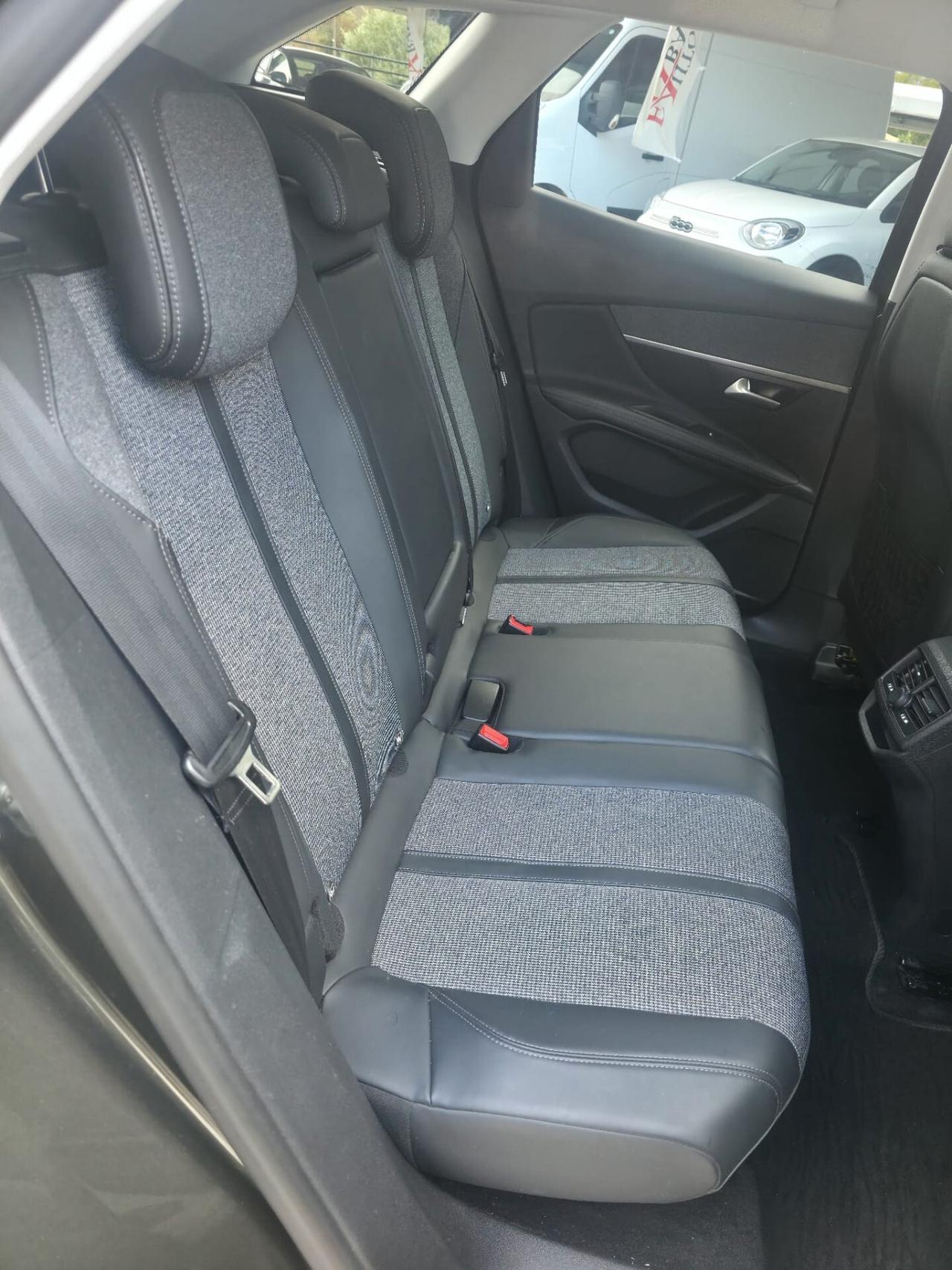 Peugeot 3008 BlueHDi 120 S&S EAT6 Allure