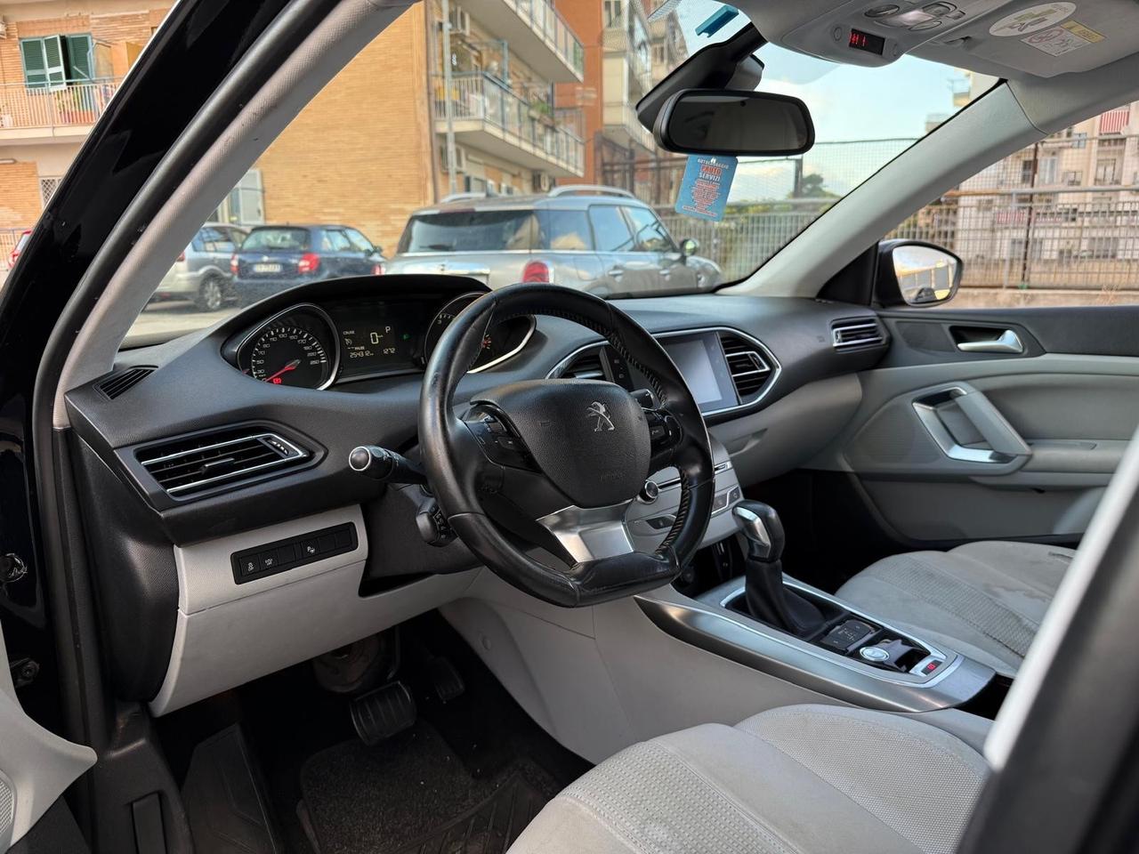 Peugeot 308 BlueHDi 120CV CAMBIO AUTOMATICO