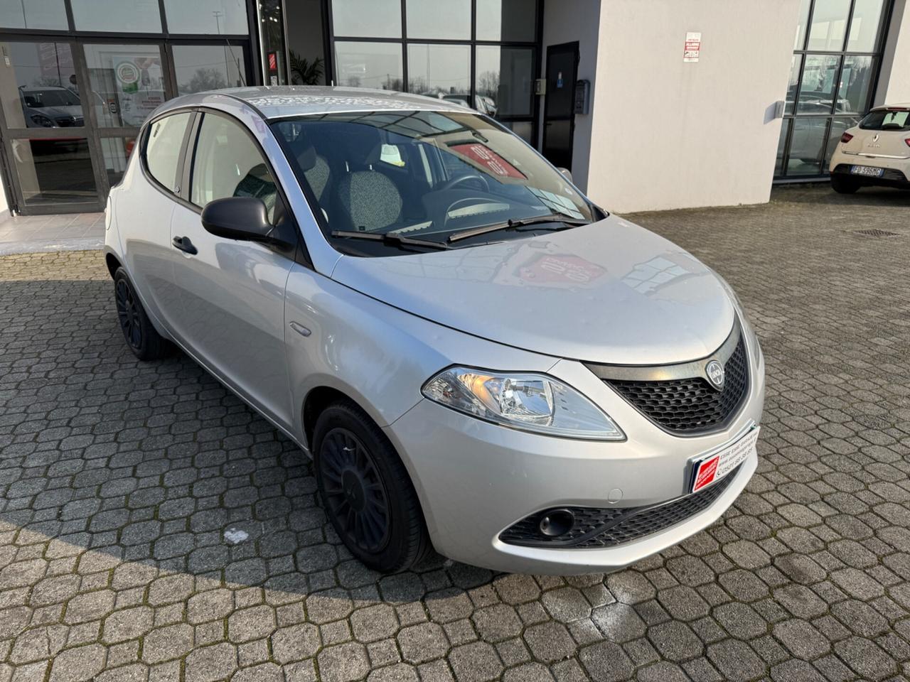 Lancia Ypsilon 1.2 69 CV 5 porte GPL Ecochic Platinum