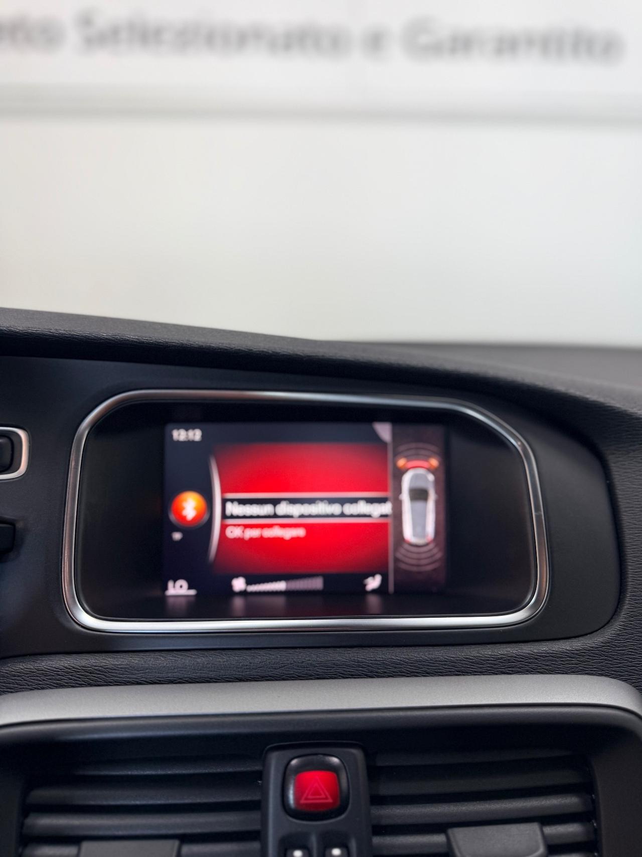 Volvo V40 D2 Inscription 2.0 120cv 07/2018 Euro 6B Neopatentati