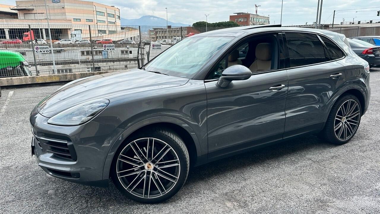 Porsche Cayenne 3.0 V6