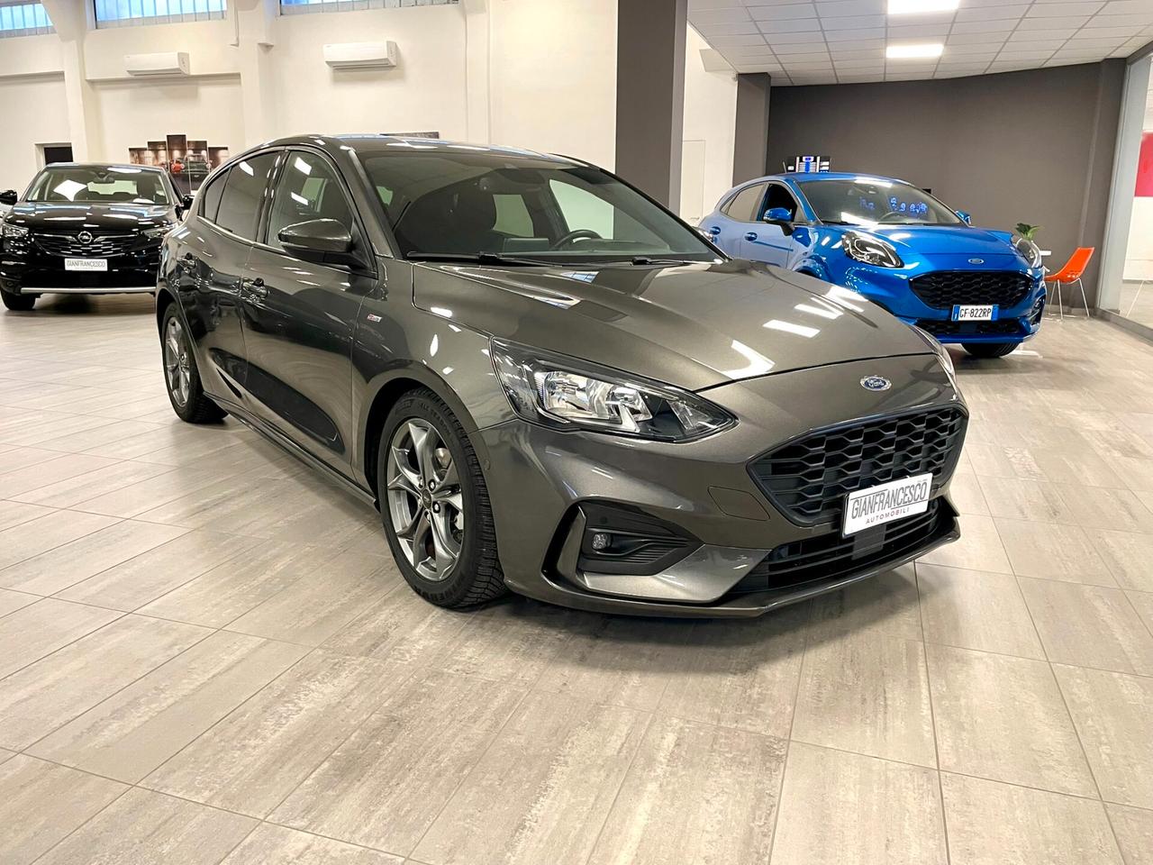 Ford Focus 1.5 EcoBlue 120cv A8 ST-Line