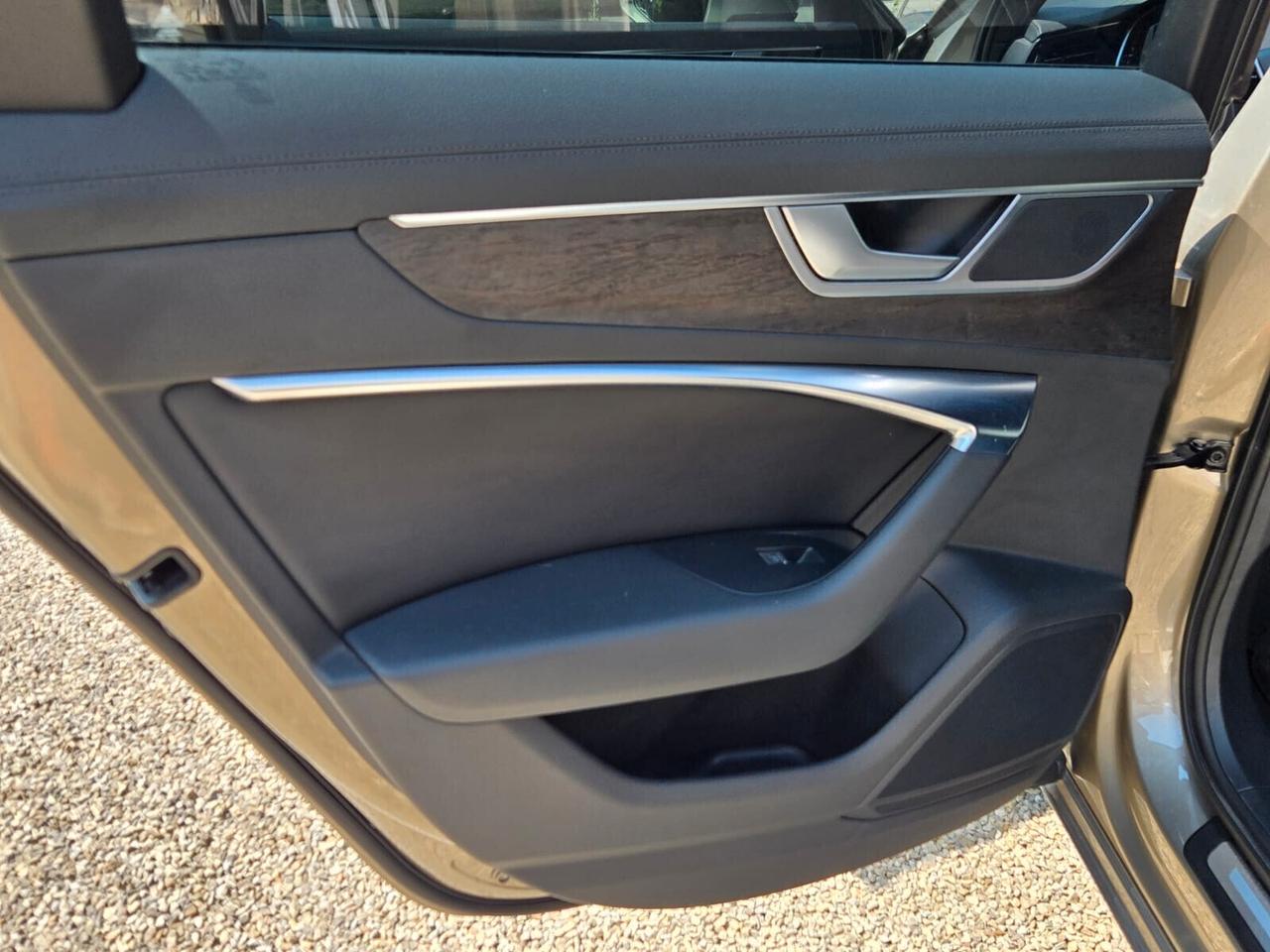 Audi A6 Avant 40 2.0 TDI S tronic Business Design