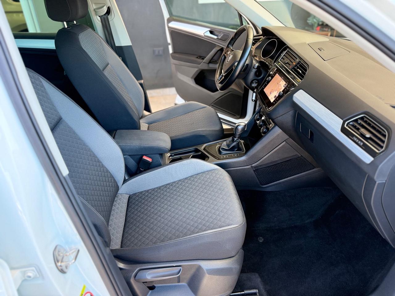 Volkswagen Tiguan 2.0 TDI SCR DSG Business BlueMotion Technology