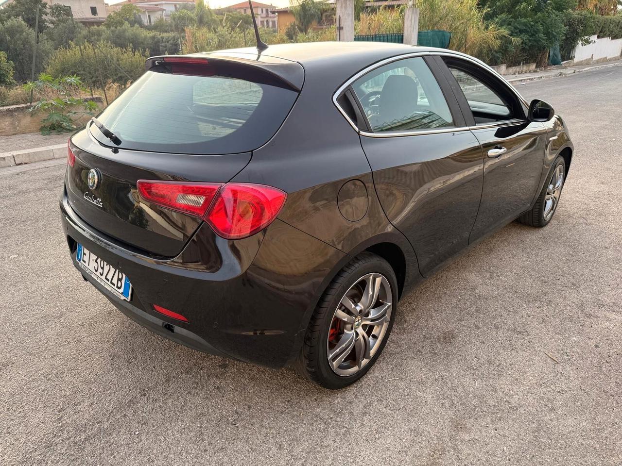 Alfa Romeo Giulietta 1.6 JTDm-2 105 CV Distinctive