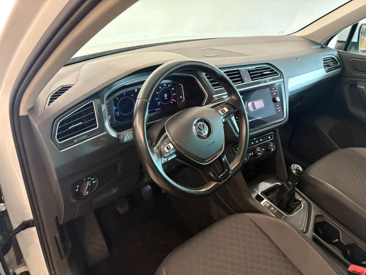 Volkswagen Tiguan 1.6 tdi R-Line 115cv