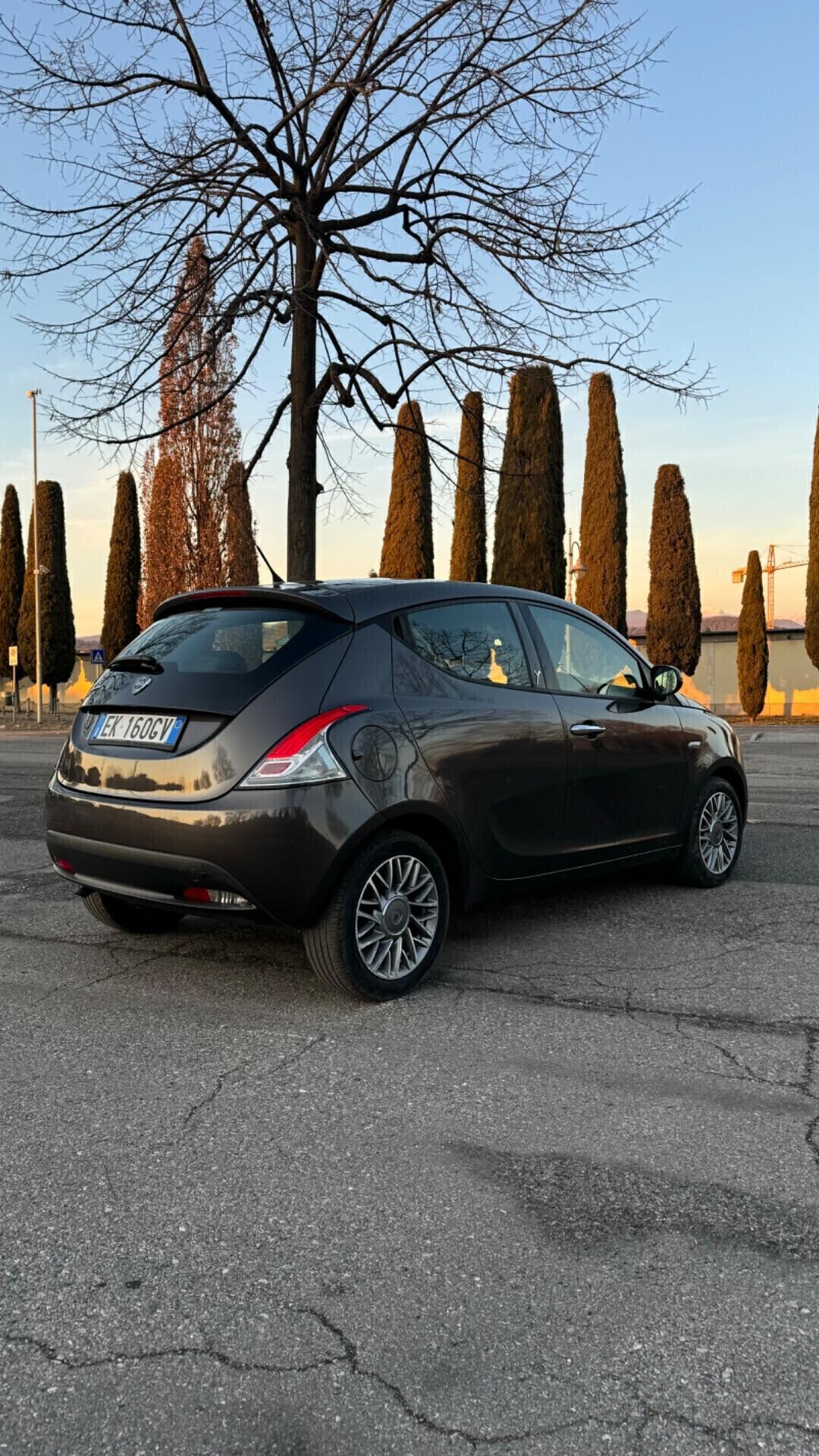 Lancia Ypsilon 0.9 TwinAir Neopatentati