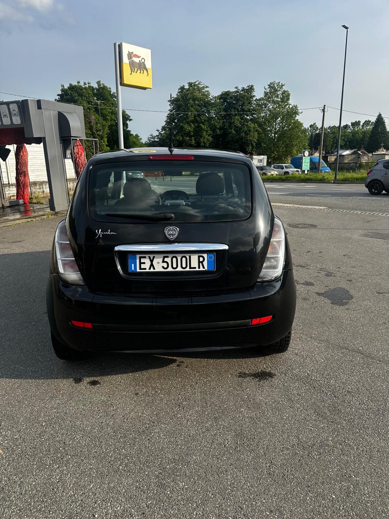 Lancia Ypsilon 1.4 Platino Ecochic GPL