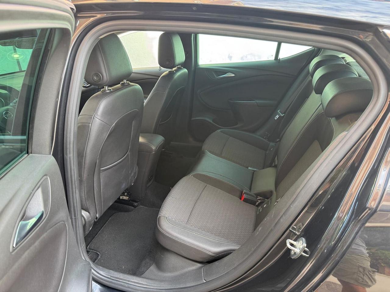 OPEL Astra 1.6 CDTi 110CV Start&Stop Innovation