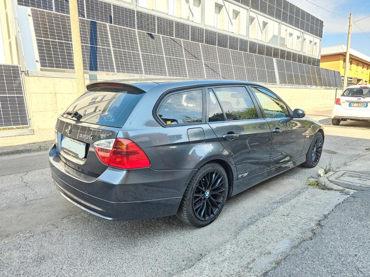 BMW SERIE 3 177CV TURBINA NUOVA ECC GARANZIA 12 MESI