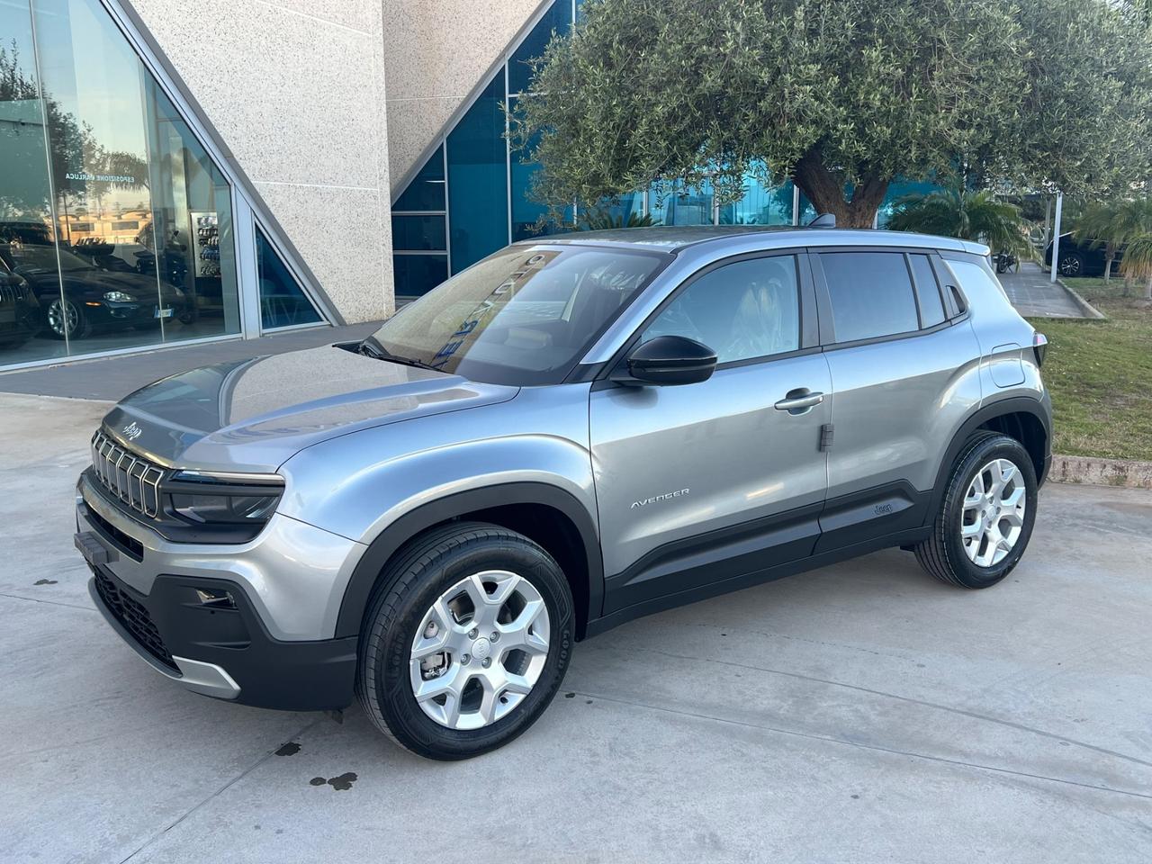 Jeep Avenger 1.2 Turbo 110 CV MHEV Altitude possibilità noleggio no scoring