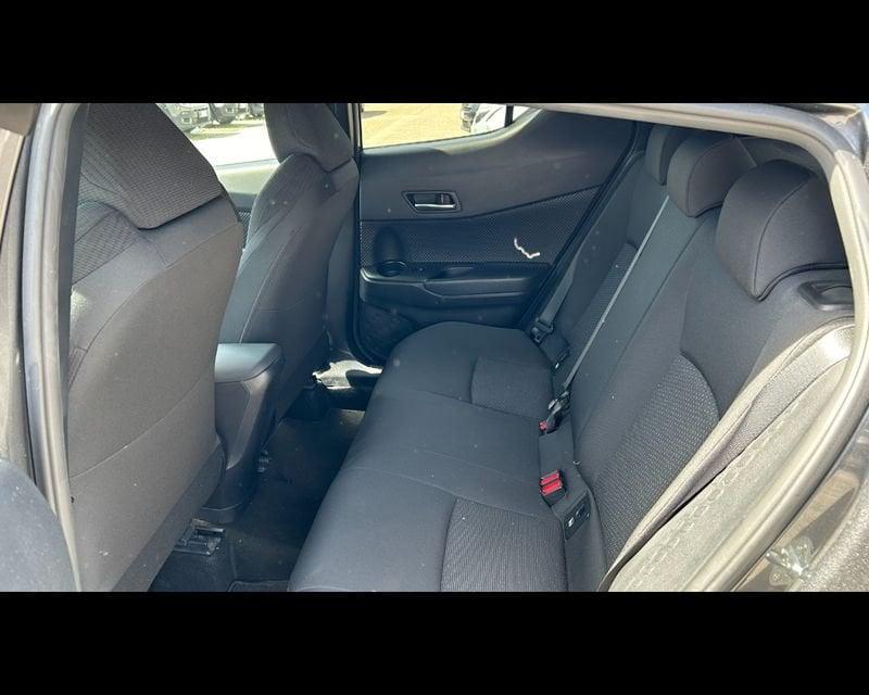 Toyota C-HR 1.8 Hybrid E-CVT Trend