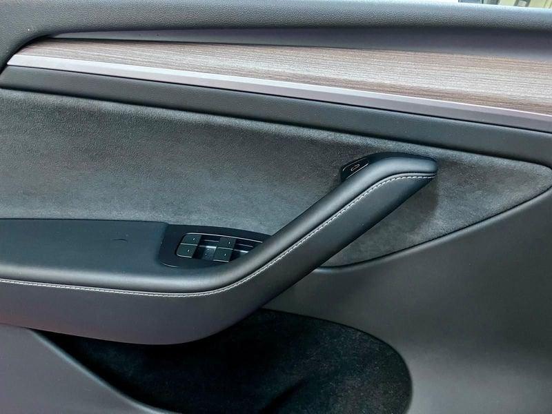 Tesla Model Y Model Y Long Range AWD