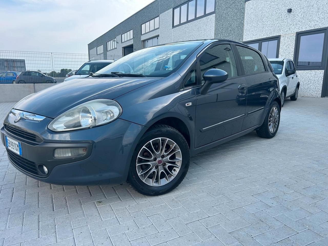 Fiat Punto Evo 1.2 5 porte Dynamic ok neopatentati