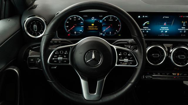 MERCEDES-BENZ A 180 d Auto IVA NEOPATENTATI PERFETTA