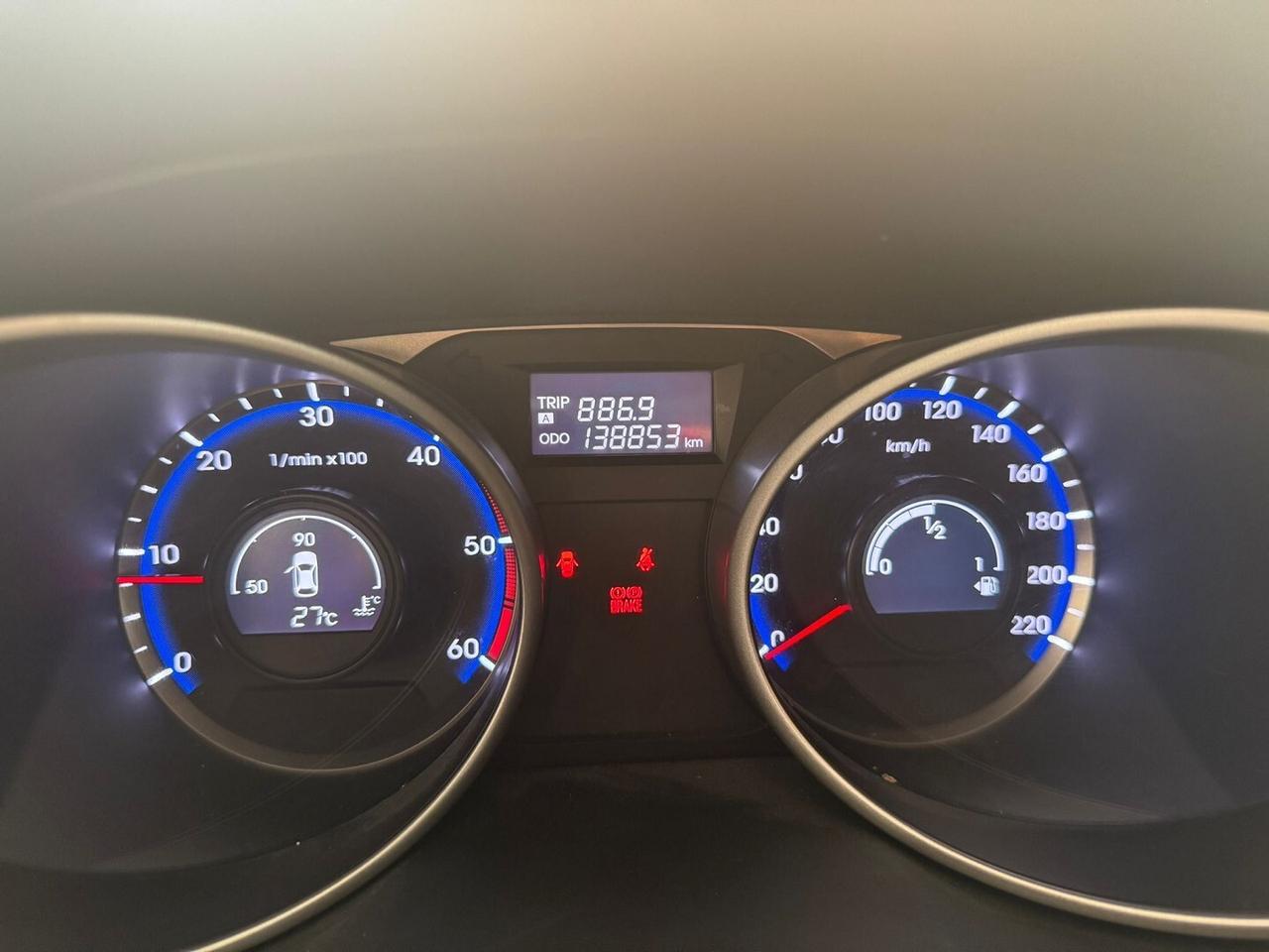 HYUNDAI Ix35 2.0 4WD