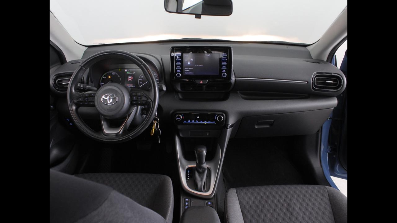 TOYOTA Yaris IV 2020 - Yaris 1.5h Active