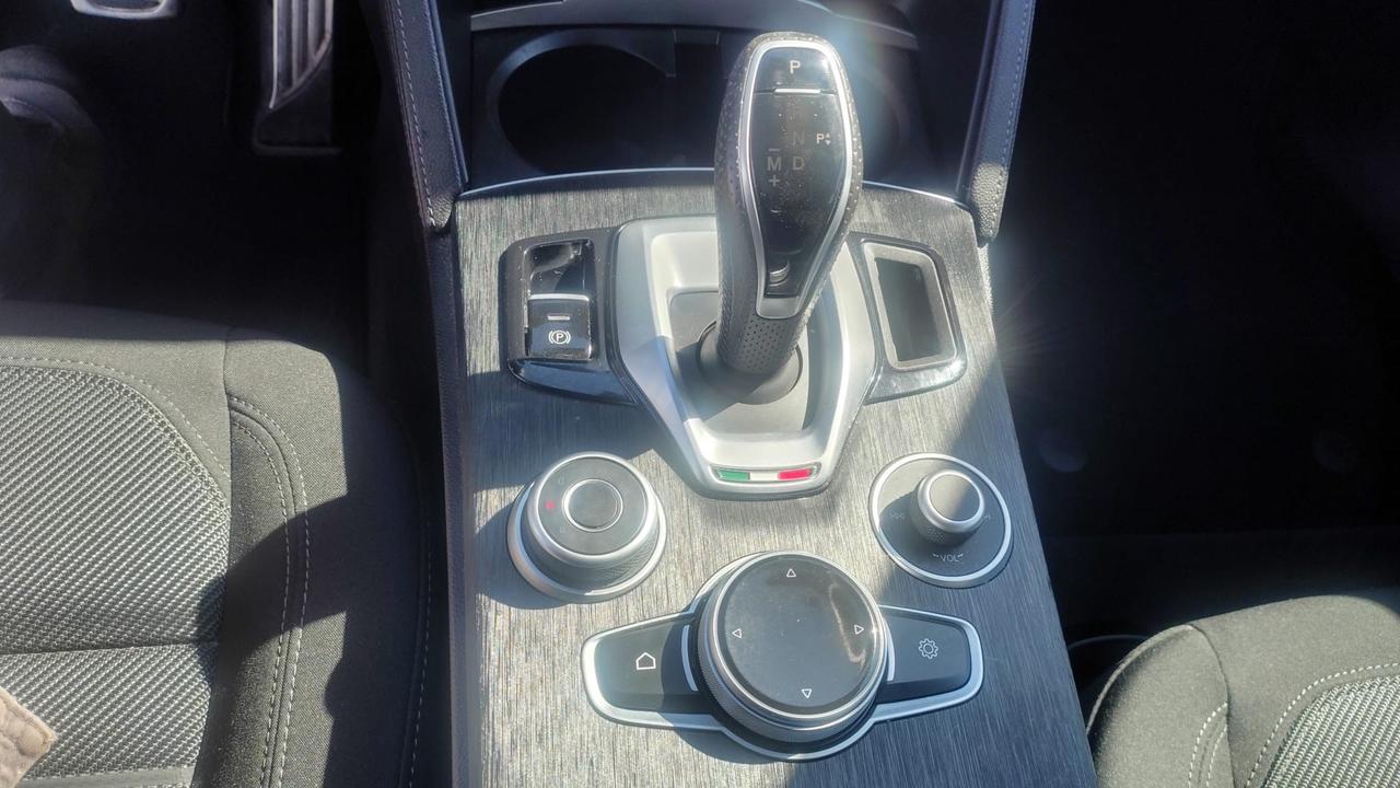 Alfa Romeo Stelvio 2.2 Turbodiesel 190 CV AT8 Q4 Super Business