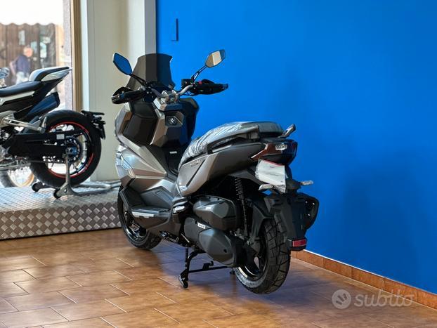 SYM ADX300 tua a soli 52 euro al mese