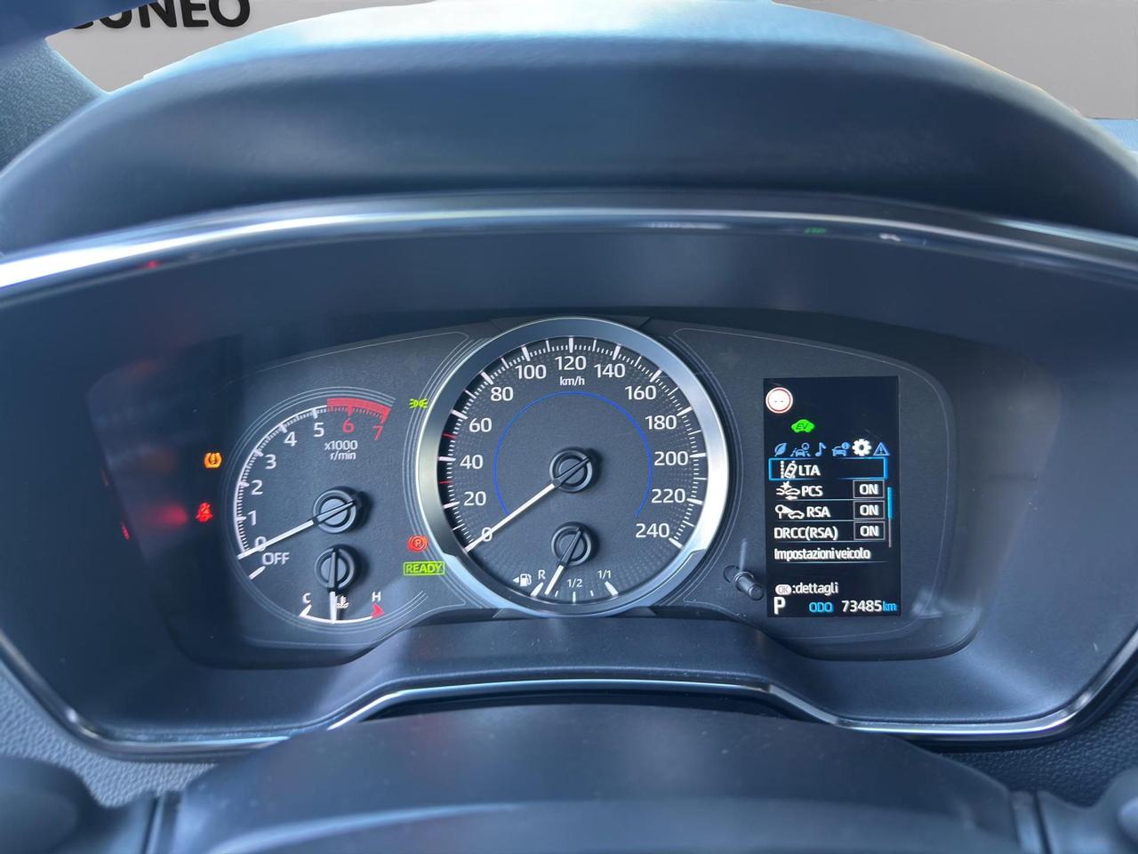 Toyota Corolla 1.8h Active cvt