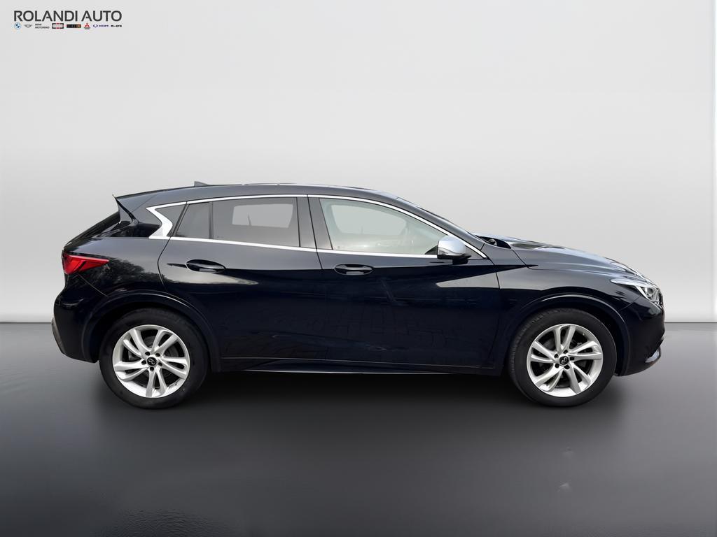 Infiniti Q30 1.5 D Premium Tech