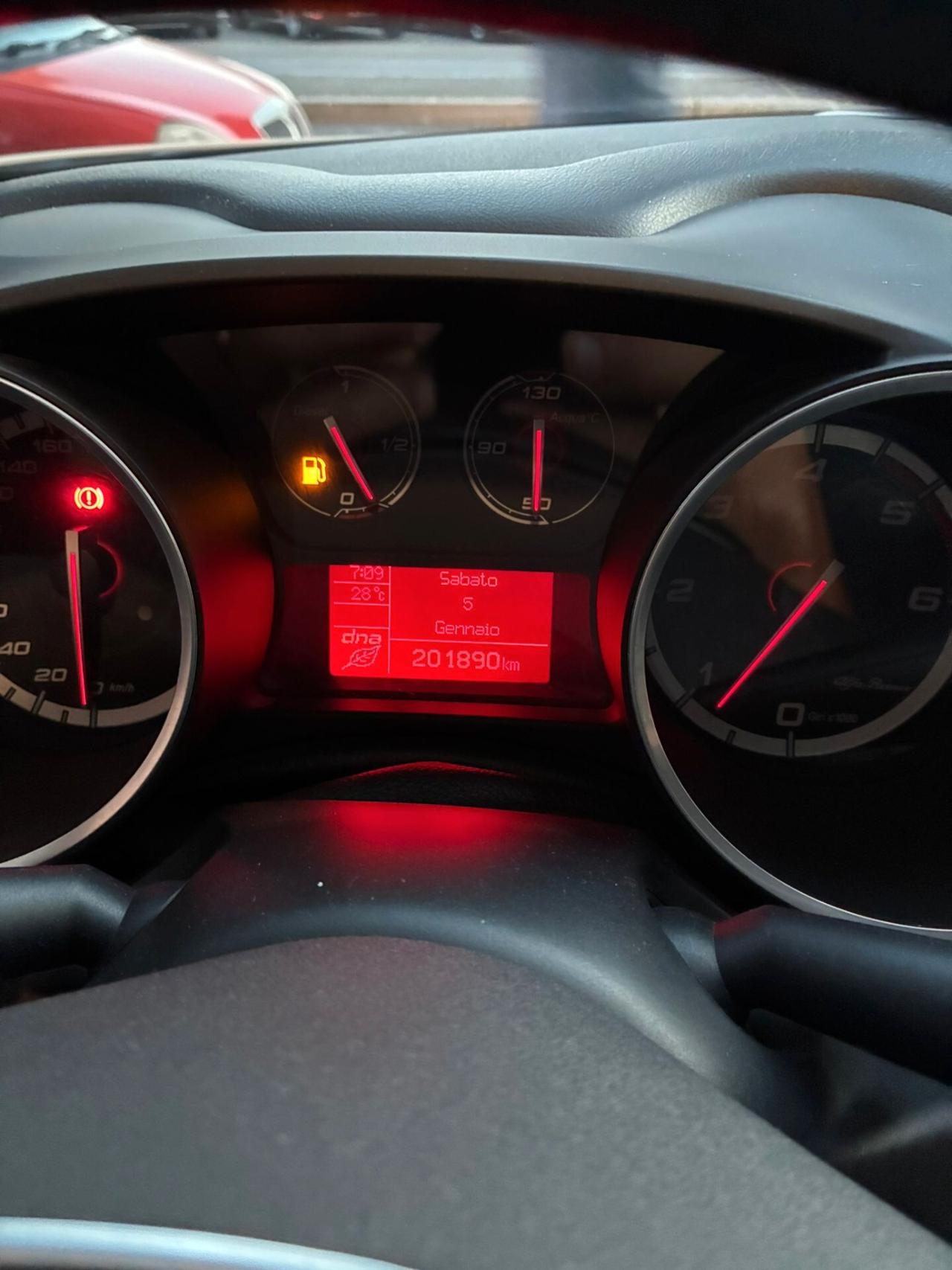Alfa Romeo Giulietta 1.6 mjet 105CV Full-2014