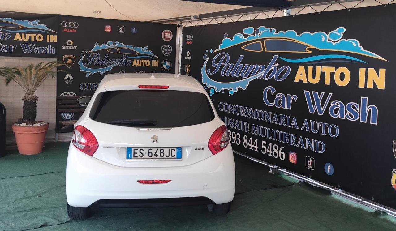 Peugeot 208 1.4 HDi 68 CV 5 porte Allure
