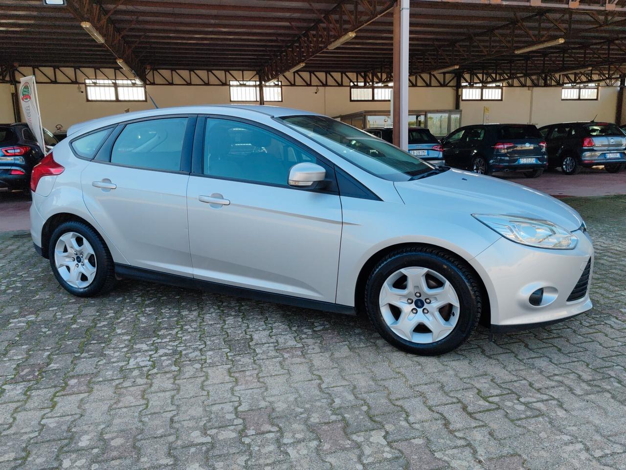 Ford Focus 1.6 TDCi 95 CV berlina - SI neopatentati