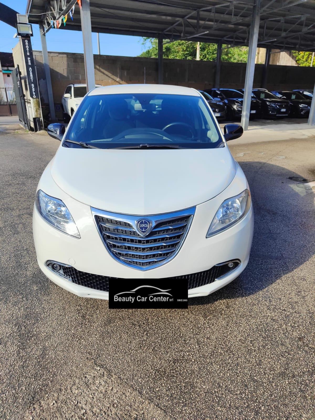 Lancia Ypsilon 1.2 69 CV 5 porte GPL Ecochic Gold