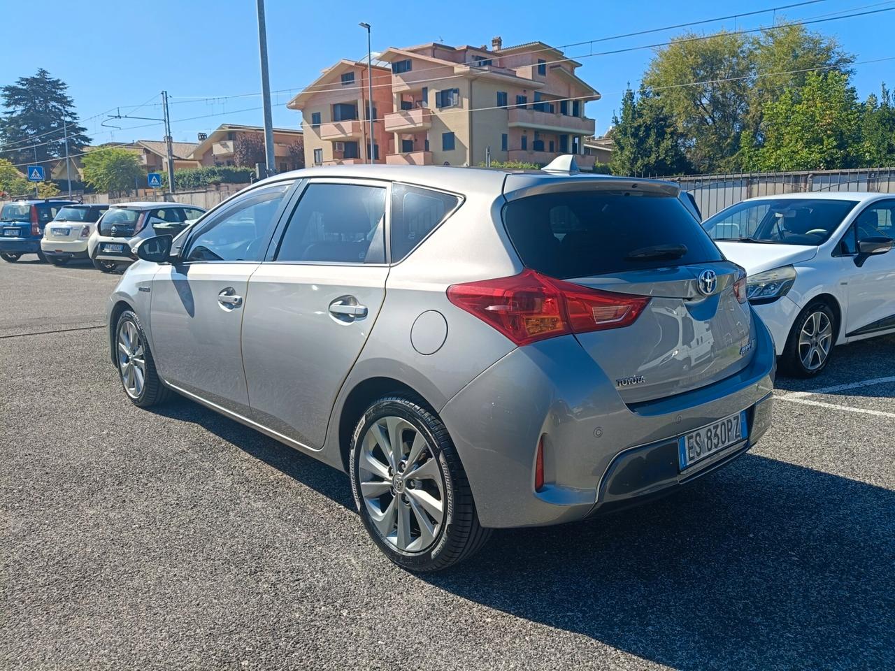 Toyota Auris 1.8 Hybrid Lounge