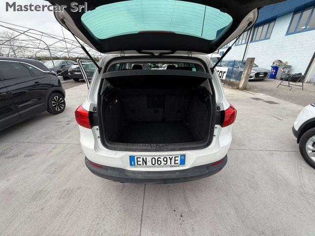 VOLKSWAGEN Tiguan Tiguan 2.0 tdi Sport. EN069YE
