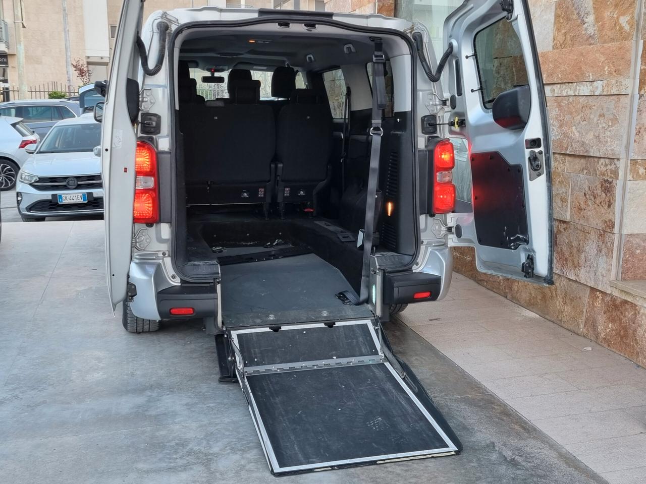 Toyota Proace Verso 1.4D STYLE disabili