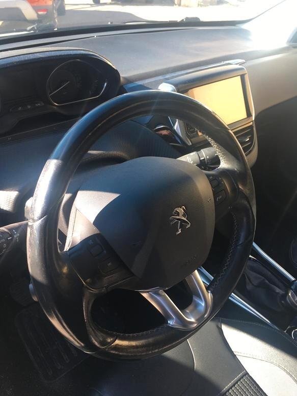 Peugeot 2008 1.6 e-HDi 92 CV Stop&Start Allure