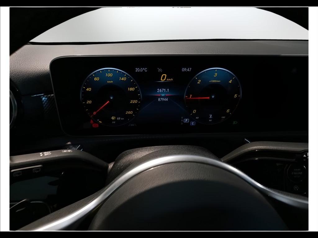 Mercedes-Benz Classe A - W177 2018 - A 180 d Sport auto