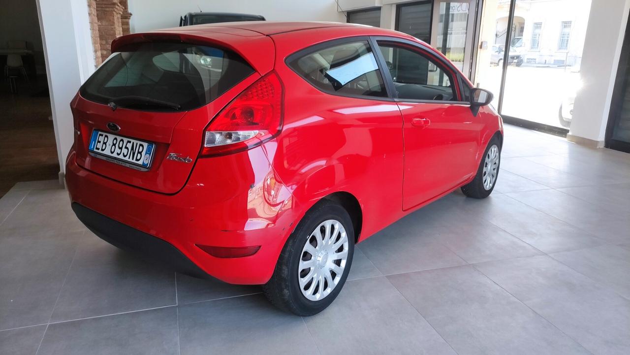 Ford Fiesta 1.4 TDCi 3 porte NEOPATENTATI - 2010