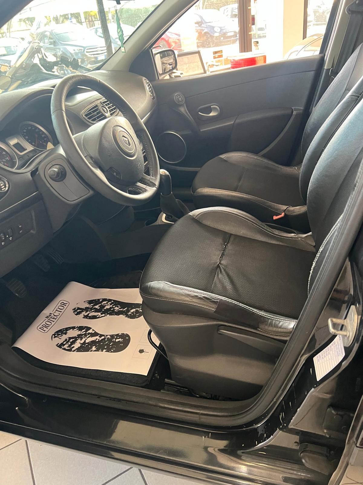 Renault Clio 1.2 16V 5 porte Dynamique