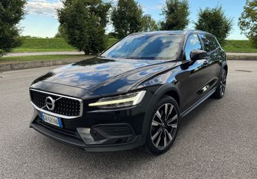 Volvo V60 Cross Country D4 AWD Geartronic Business Plus