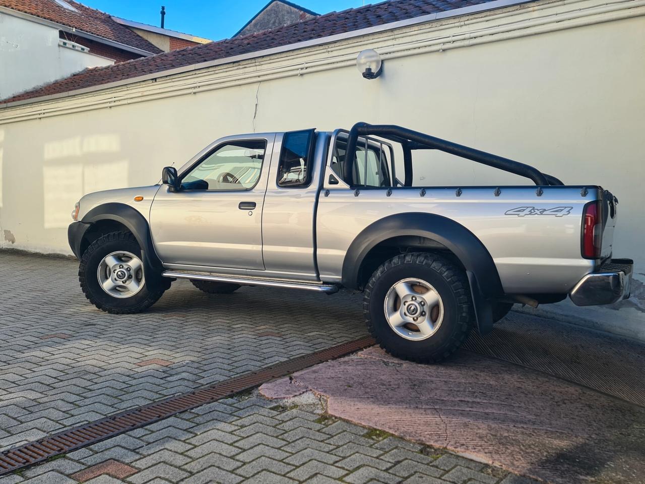 Nissan Navara 4x4 2.5 TD King Cab