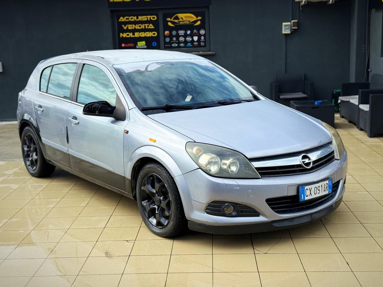 Opel Astra 1.7 CDTI 101CV 5 porte Club