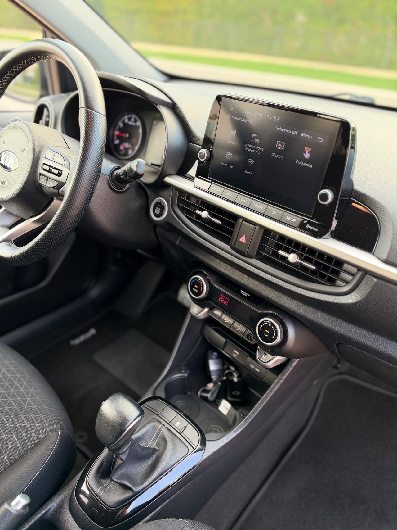 Kia Picanto 1.0 12V 5 porte AMT X Line automatico