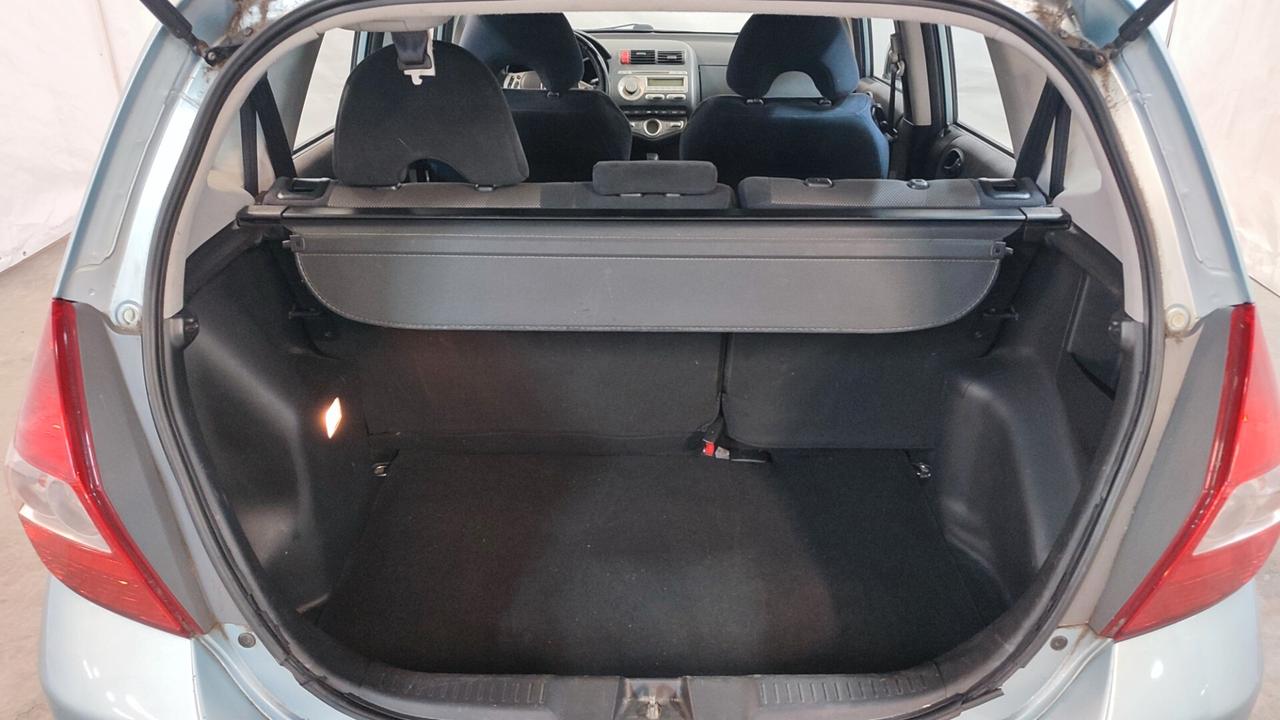 Honda Jazz 1.4 i-DSi 5p. 7 Speed CVT Graph. NEOPATENTATO