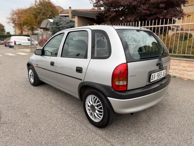 Opel Corsa 1.2i cat 5 porte Swing