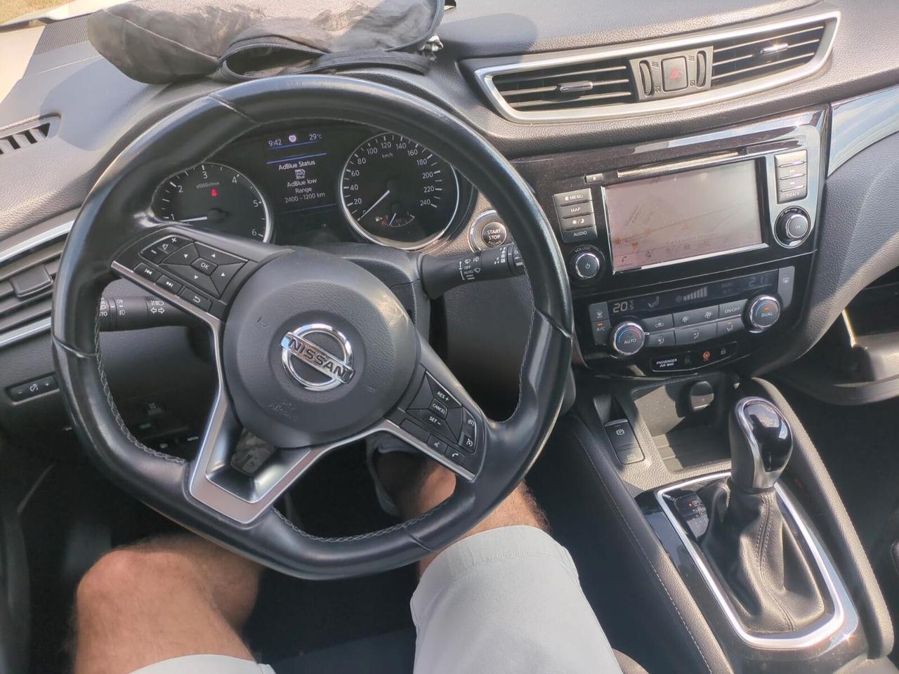 Nissan Qashqai 1.7 dCi 150 CV 4WD CVT N-Connecta TETTO LED TELEC 360 18'
