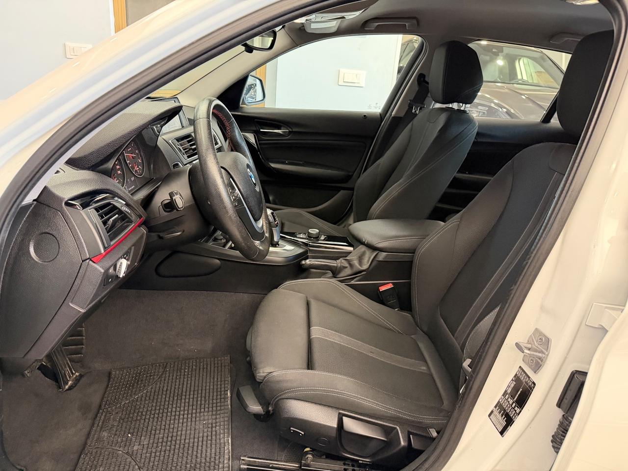 Bmw 118 118d 5p. Urban