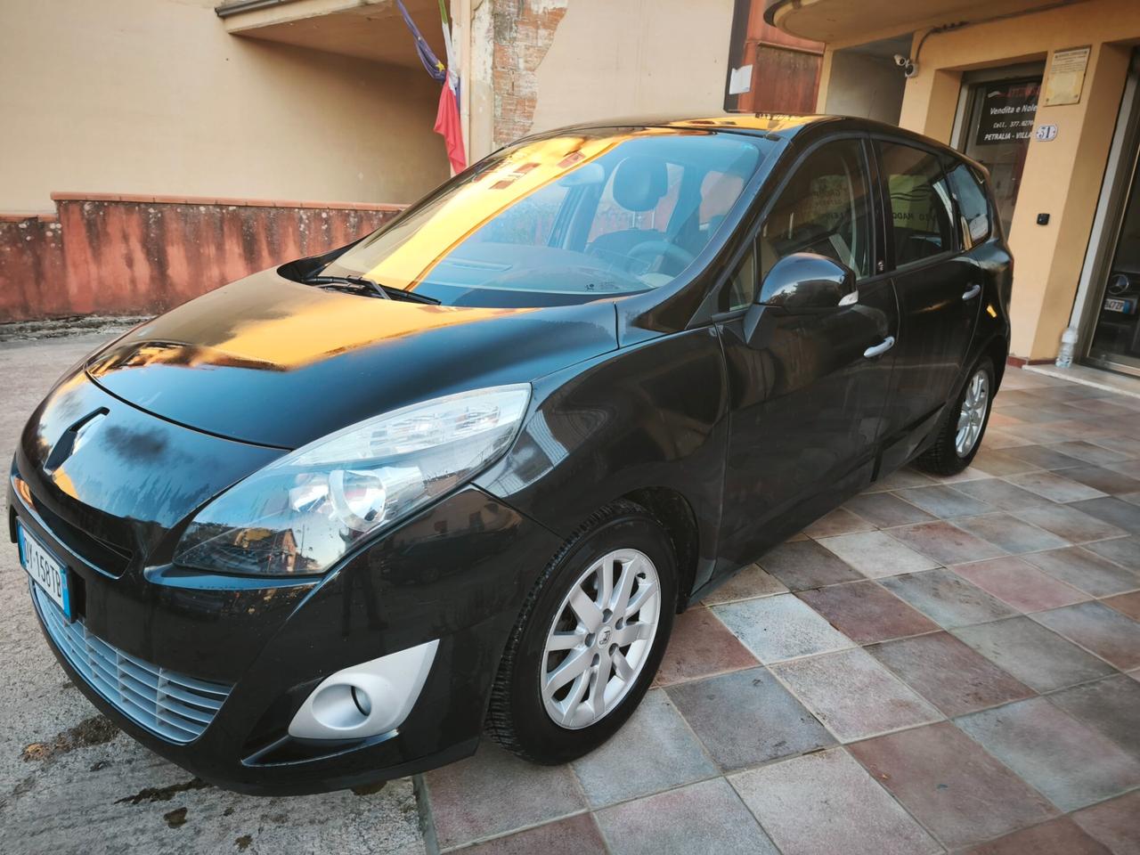 Renault Scenic Grand Scénic 7 Posti 1.9 dCi anche Noleggio