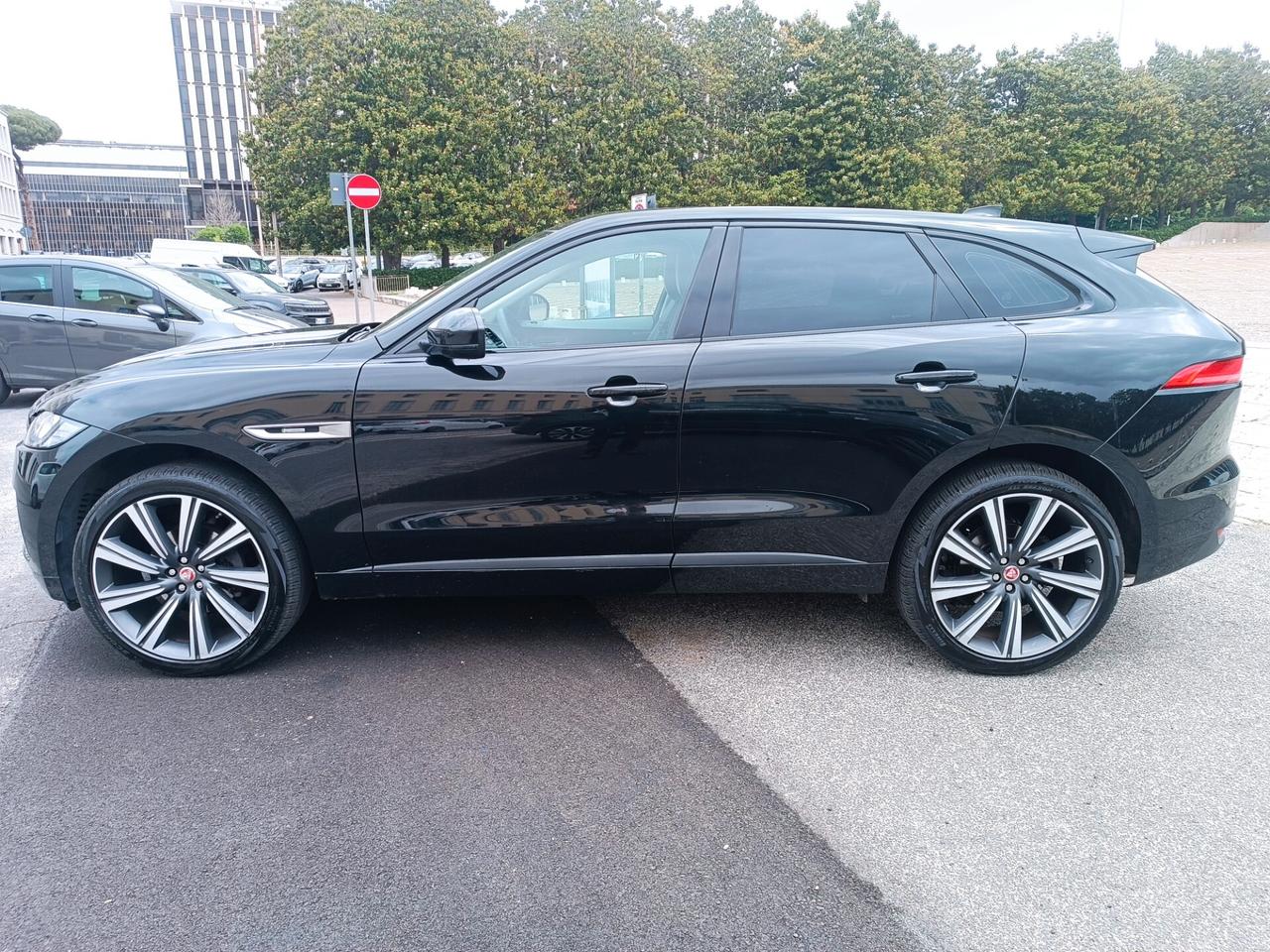 Jaguar F-Pace 2.0 D 180 CV AWD R-Sport